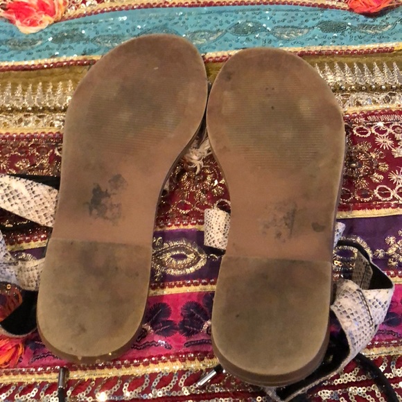 Sandals - Picture 3 of 3